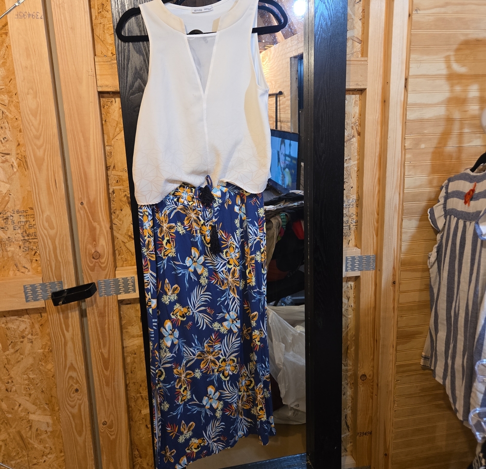 ZARA TOP & TRIBAL JEANS SKIRT